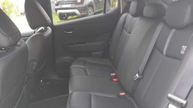Nissan Leaf image 3