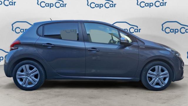 Peugeot 208 image 8