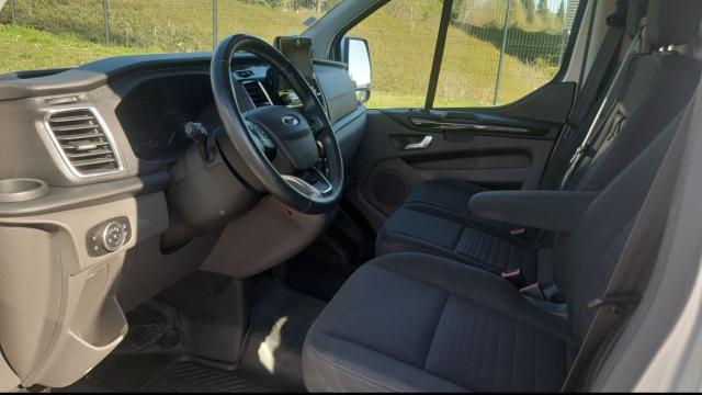 Ford Transit Custom image 3