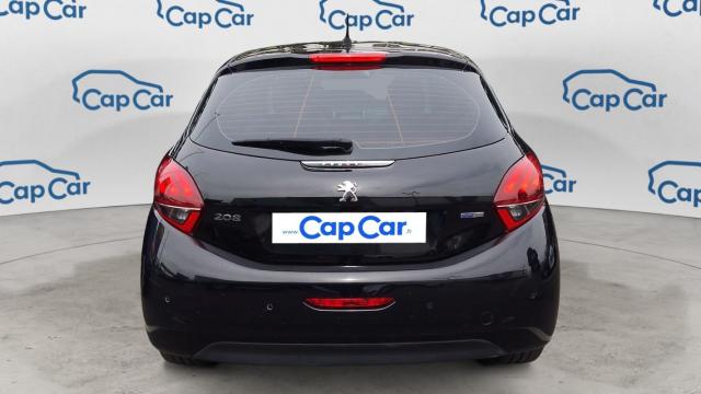 Peugeot 208 image 8