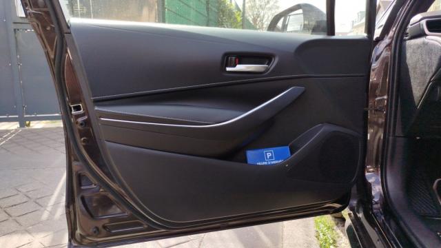 Toyota Corolla Touring Sports image 4