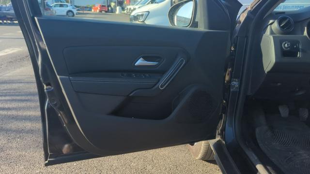 Dacia Duster image 9