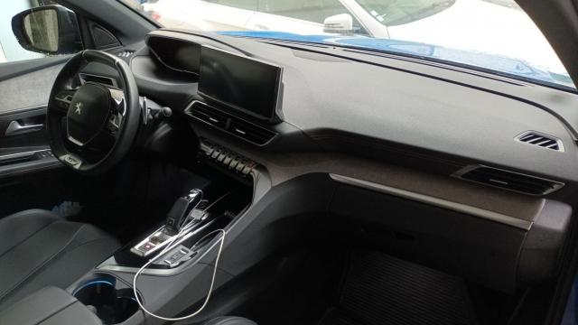 Peugeot 3008 image 2