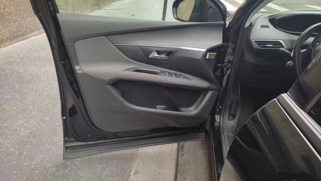 Peugeot 3008 image 9