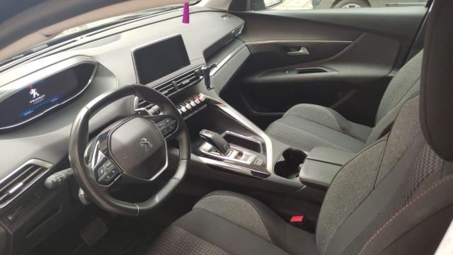 Peugeot 3008 image 3