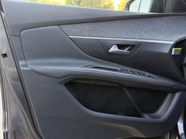 Peugeot 3008 image 7