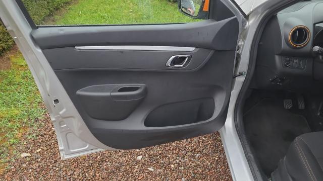 Dacia Spring image 1