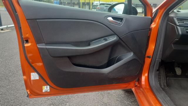 Renault Clio image 1
