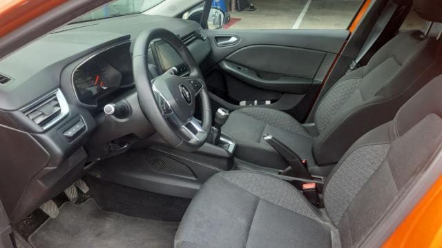 Renault Clio image 9