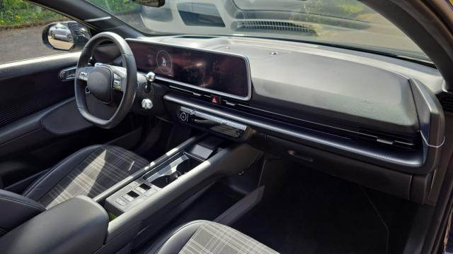 Hyundai Ioniq 6 image 8
