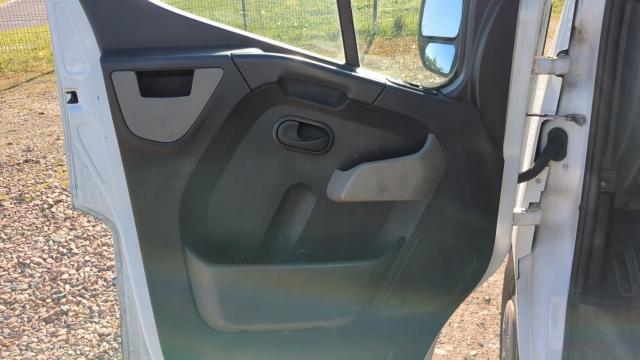 Renault Master image 3