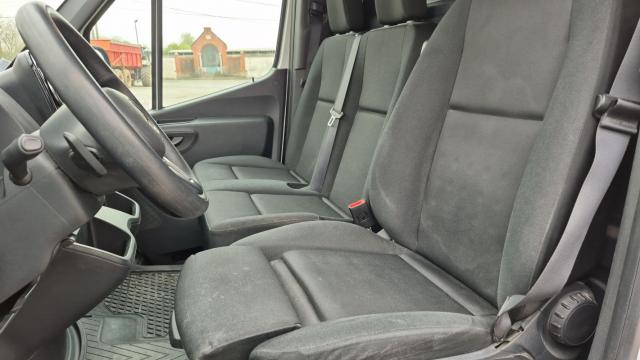 Mercedes Benz Sprinter image 6