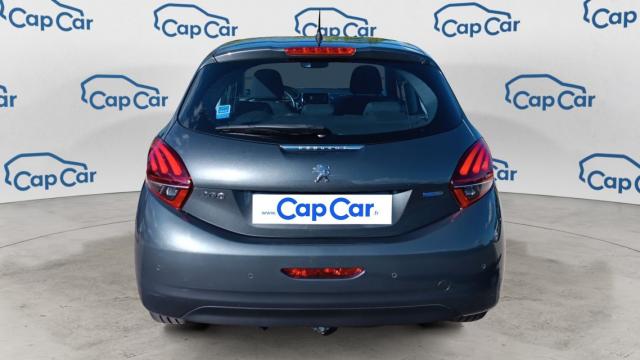 Peugeot 208 image 8