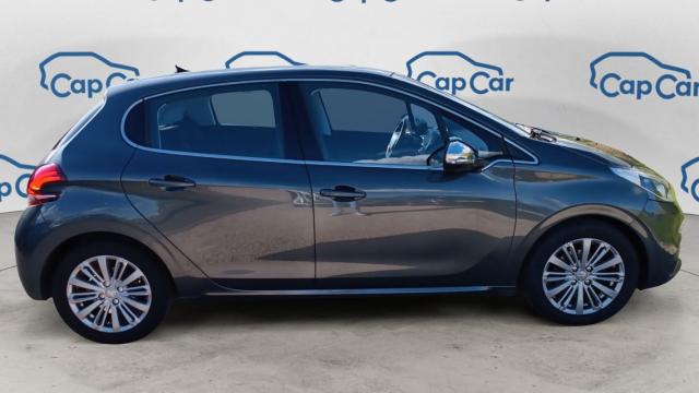 Peugeot 208 image 5