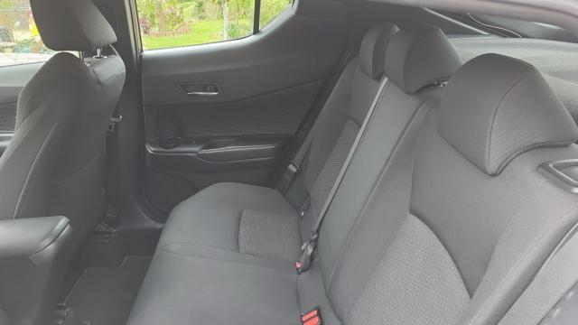 Toyota C-Hr image 1