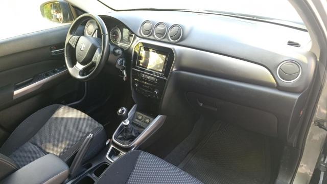 Suzuki Vitara image 1
