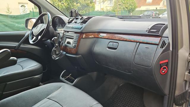 Mercedes Benz Viano image 9