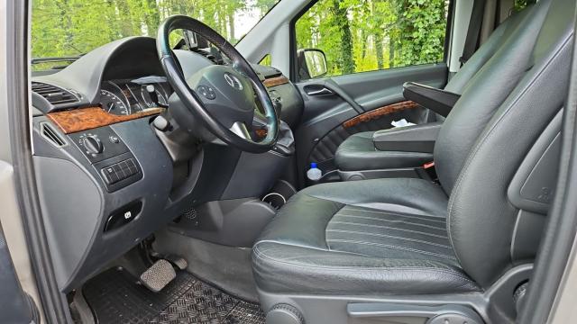 Mercedes Benz Viano image 2