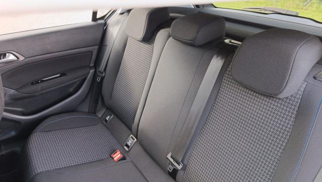 Peugeot 308 image 7