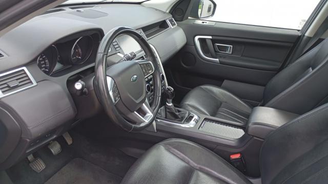Land Rover Discovery Sport image 8