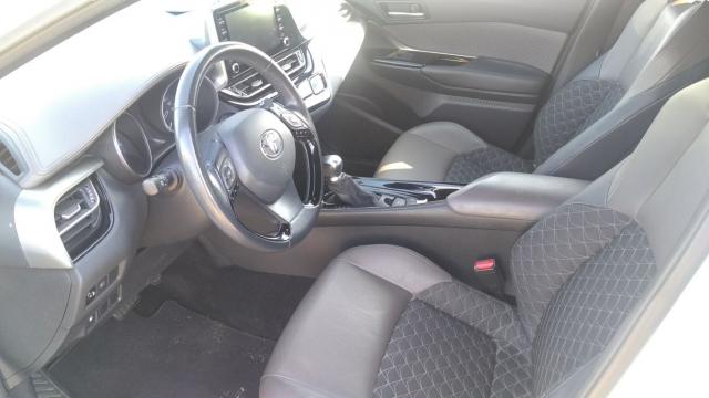 Toyota C-Hr image 4