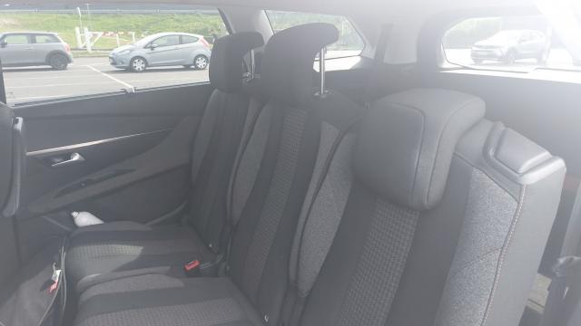Peugeot 5008 image 5