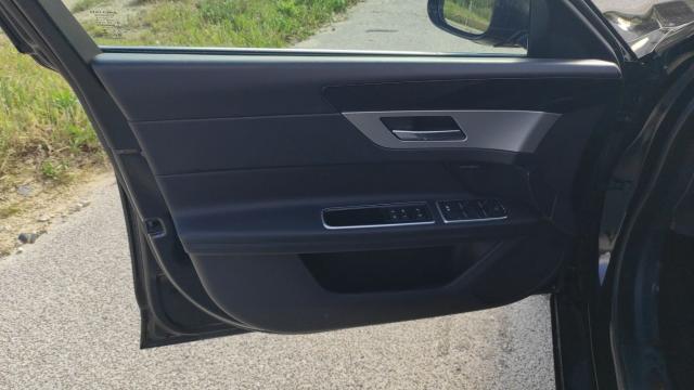 Jaguar Xf image 1
