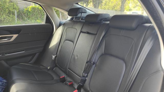 Jaguar Xf image 4