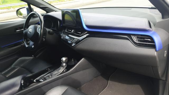 Toyota C-Hr image 5