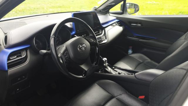 Toyota C-Hr image 6