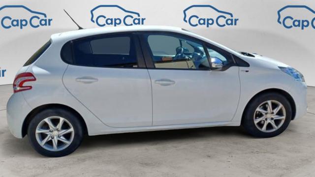 Peugeot 208 image 2
