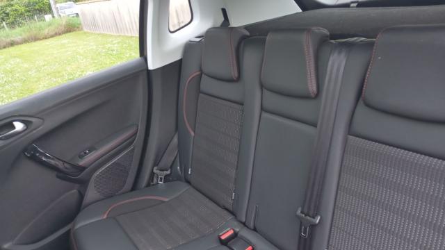 Peugeot 2008 image 6