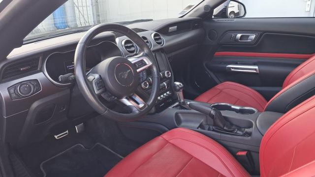 Ford Mustang image 6