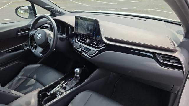 Toyota C-Hr image 1