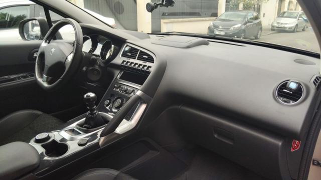 Peugeot 3008 image 7