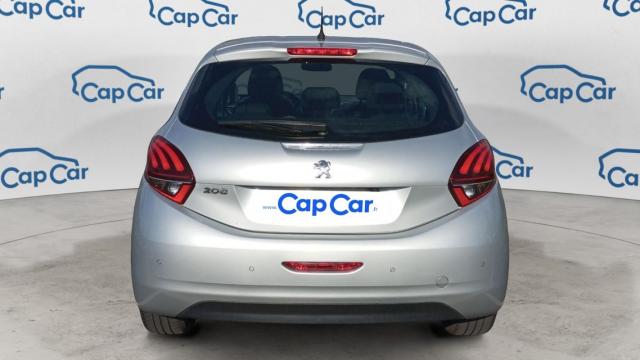 Peugeot 208 image 6