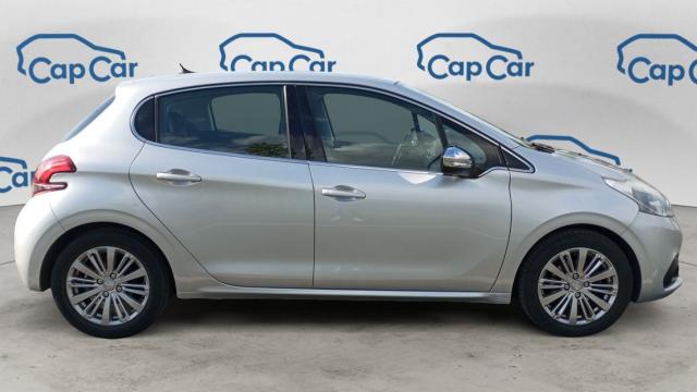 Peugeot 208 image 2