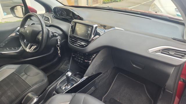 Peugeot 2008 image 6