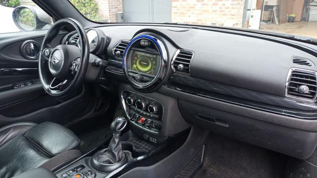 Mini Clubman image 8