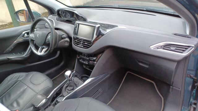 Peugeot 2008 image 2