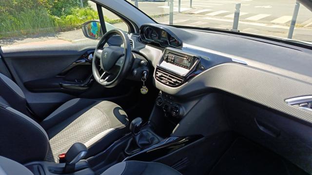 Peugeot 2008 image 9