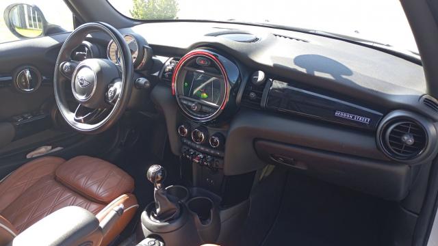 Mini Cabrio image 8