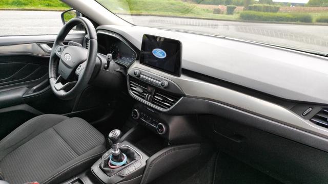 Ford Focus image 6