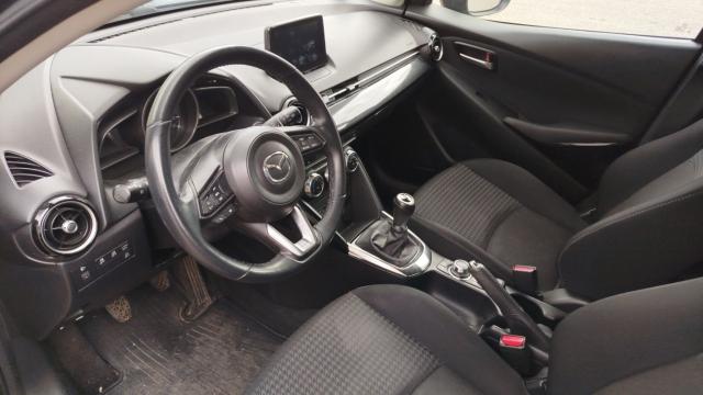 Mazda 2 image 7