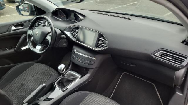 Peugeot 308 image 3