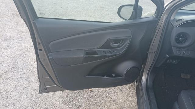 Toyota Yaris image 5