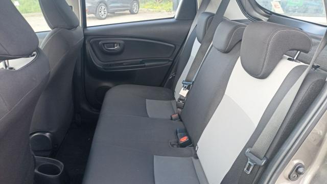 Toyota Yaris image 2
