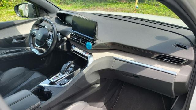 Peugeot 3008 image 1