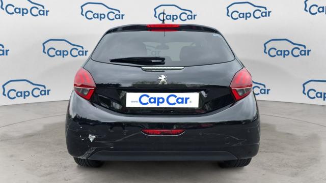 Peugeot 208 image 1