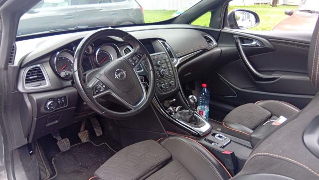 Opel Cascada image 9